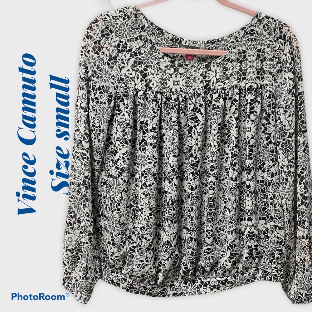 Vince Camuto Ladies Top Size Small black and white
